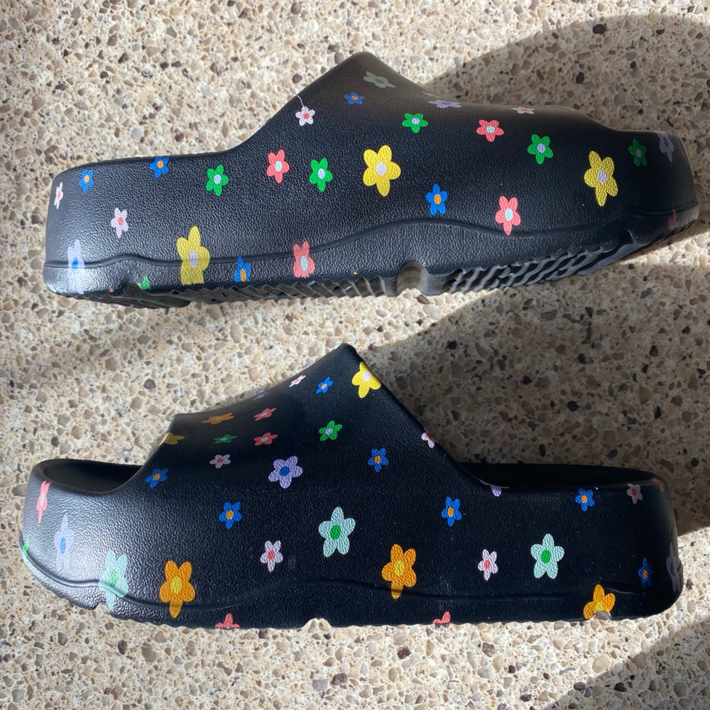 Art Class Platform Sandals